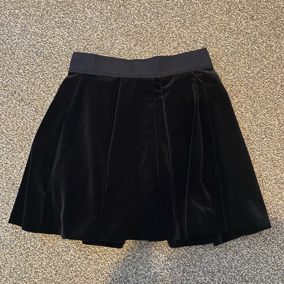 Alice + Olivia Jolynn Velvet Box Pleat Mini Skirt - Picture 2 of 4